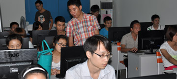 1910屆信息處理(lǐ)技(jì)術(shù)員(yuán)上(shàng)課場(chǎng)景